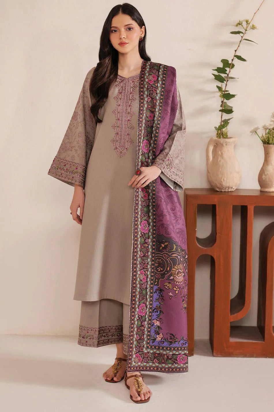 3 Pcs women  unstitched Embroidered suit