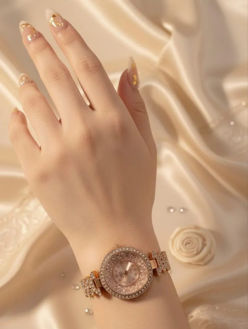 Chic Women's Quartz Watch With Water Resistance