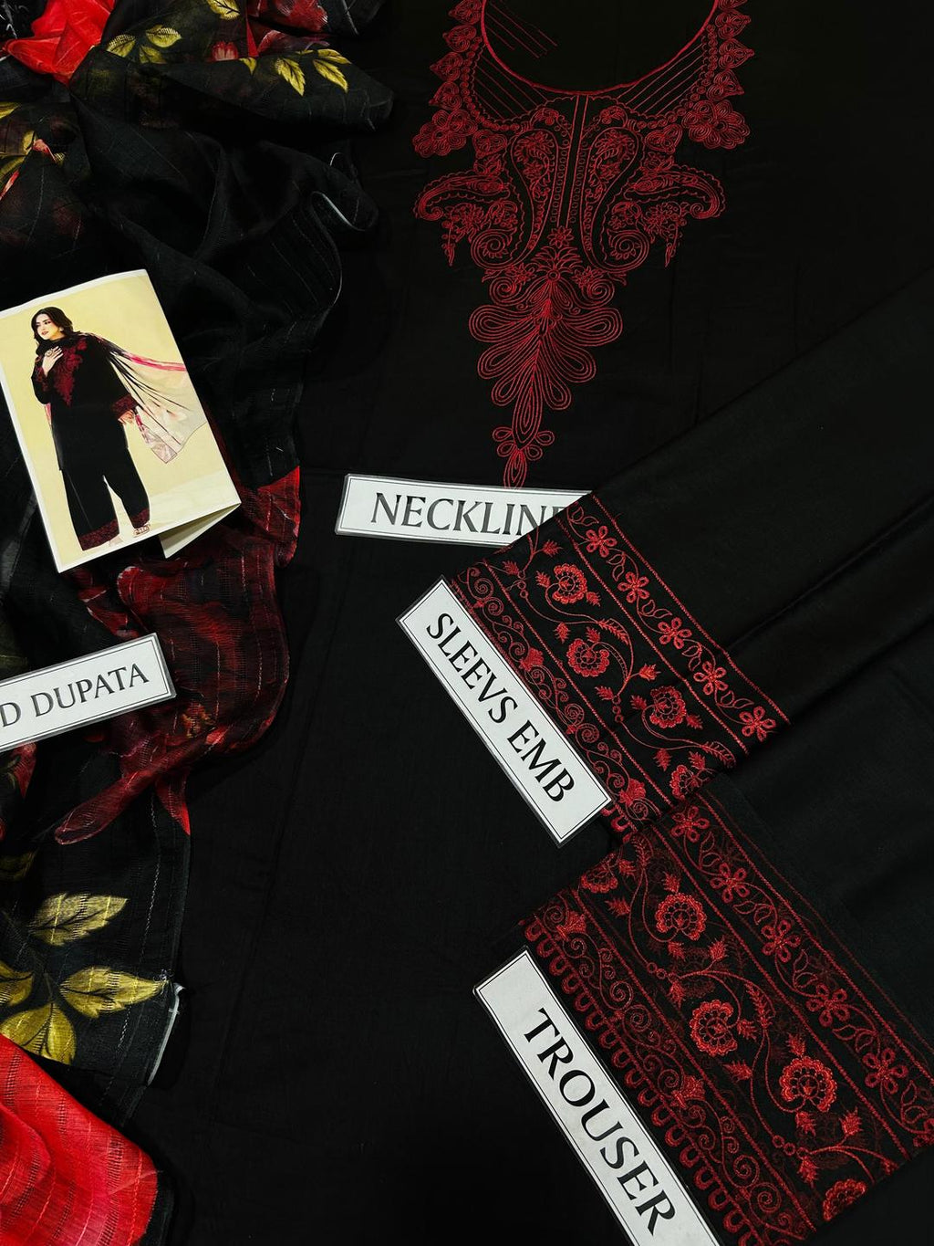 3 Pcs women  unstitched Embroidered suit