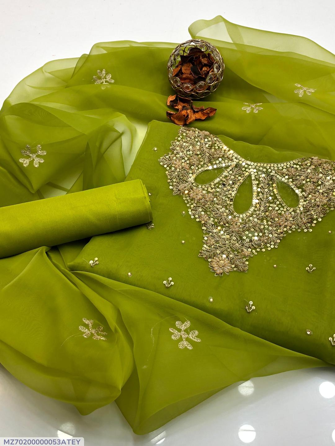 3 Pcs Women unstitched Embroidered suit.