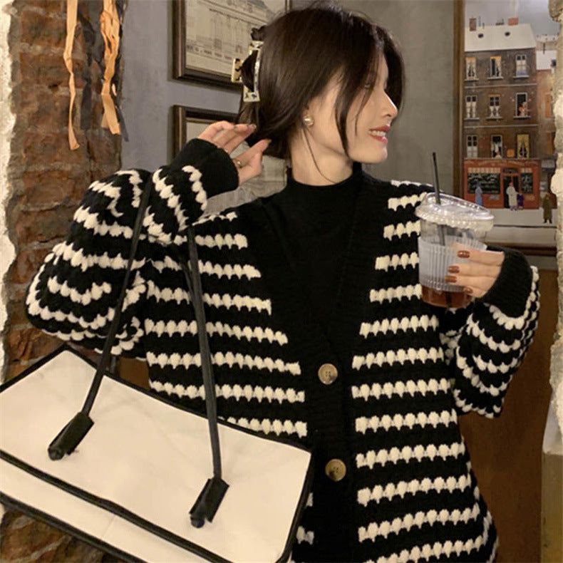 Chanel style knitted cardigan Autumn 2025 new style Sweater