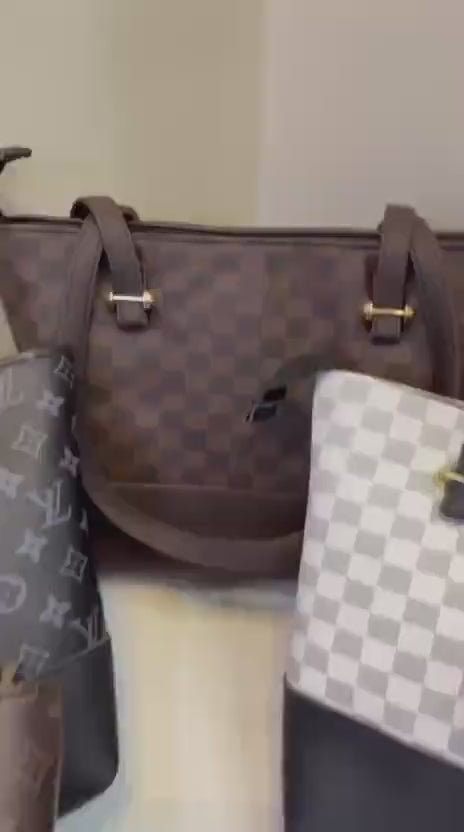 Girl's rexine plan hand bag set